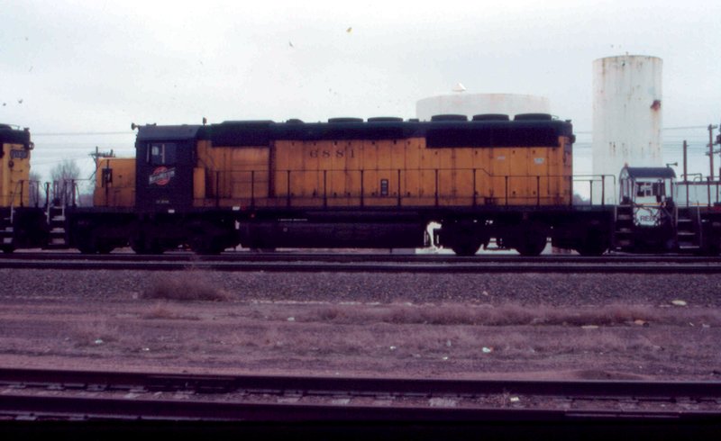 CNW 6881 visits the UP